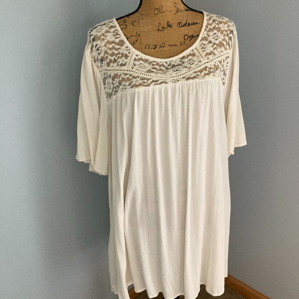Ava & Viv Lace Accented Cream Blouse -  Women Size 4X